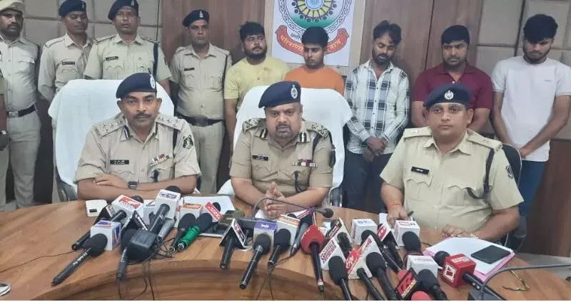 Surajpur News: मां-बेटी की हत्या खुलासा, NSUI का जिला अध्यक्ष, मुख्य आरोपी कुलदीप साहू सहित 5 गिरफ्तार, आईजी बोले-…