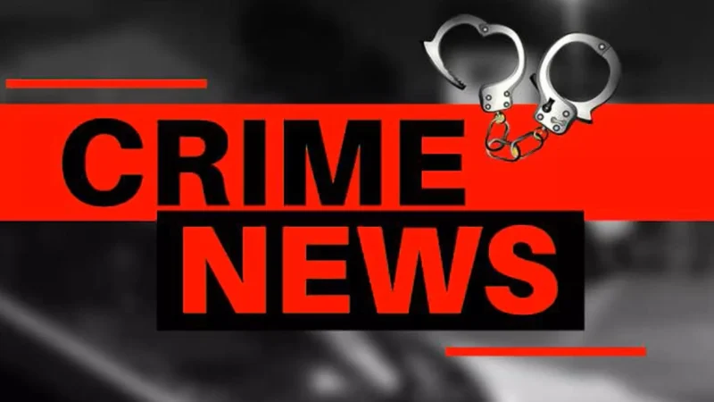 Crime News Hindi: 3 महीने से मां के शव के साथ रह रहा था बेटा, किसी को नहीं हुई खबर, जब दरवाजा खोला तो उड़े सबके होश