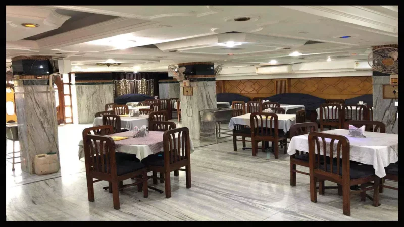 Kanker News: जिले में संचालित होटल-रेस्टोरेंट में दबिश, सुरक्षा मानकों का पालन नहीं करने वाले संचालकों को नोटिस जारी