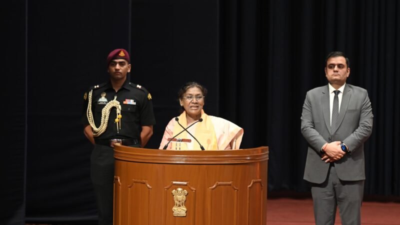 तपस्या, सरलता और कर्तव्यनिष्ठा को अपने जीवन का आधार बनाए विद्यार्थी: राष्ट्रपति
