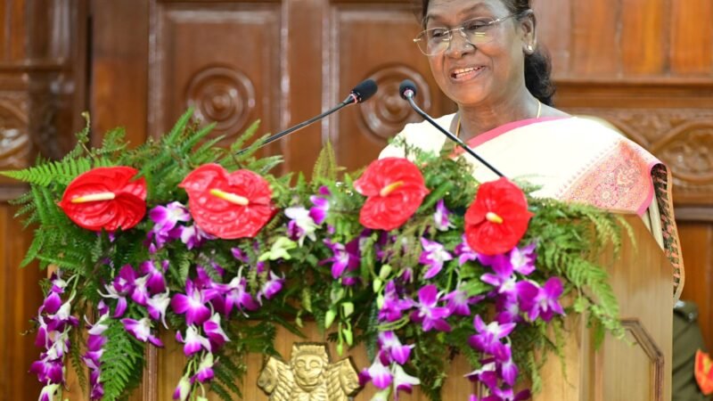 राष्ट्रपति श्रीमती द्रौपदी मुर्मु ने रजतोत्सव के क्रम में विधानसभा के विशेष सत्र को संबोधित किया