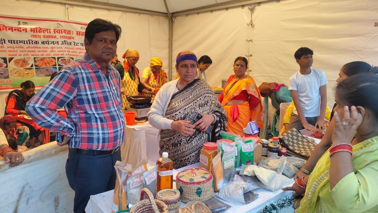 ग्रामोत्थान (रीप) परियोजना के सहयोग से हरिद्वार में “देवभूमि रजत उत्सव” में स्वयं सहायता समूहों ने की बंपर बिक्री