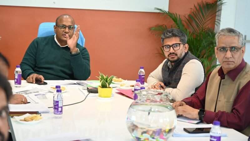 मुख्य निर्वाचन अधिकारी ने की चार जिलों की समीक्षा