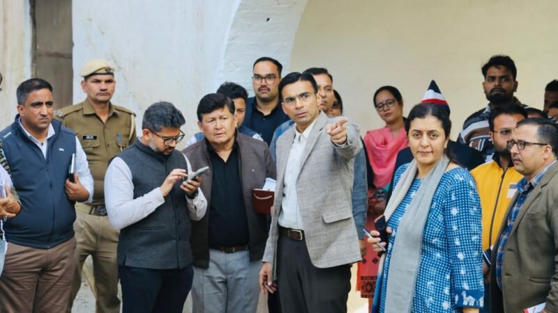 सीमान्त गाँवों के विकास एवं पलायन रोकथाम हेतु ठोस कार्ययोजना तैयार करने के निर्देश