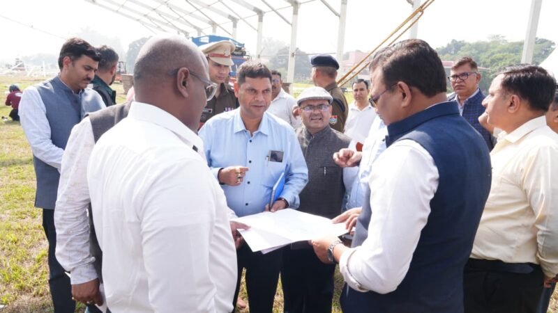 मुख्य सचिव ने एफआरआई देहरादून जाकर उत्तराखण्ड रजत जयंती समारोह की तैयारियों का जायजा लिया