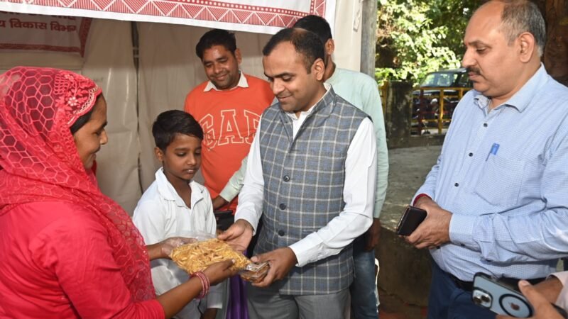 उत्तराखण्ड राज्य स्थापना की 25 वीं वर्षगांठ एवं रजत जंयती महोत्सव कार्यक्रम धूमधाम से मानाया गया