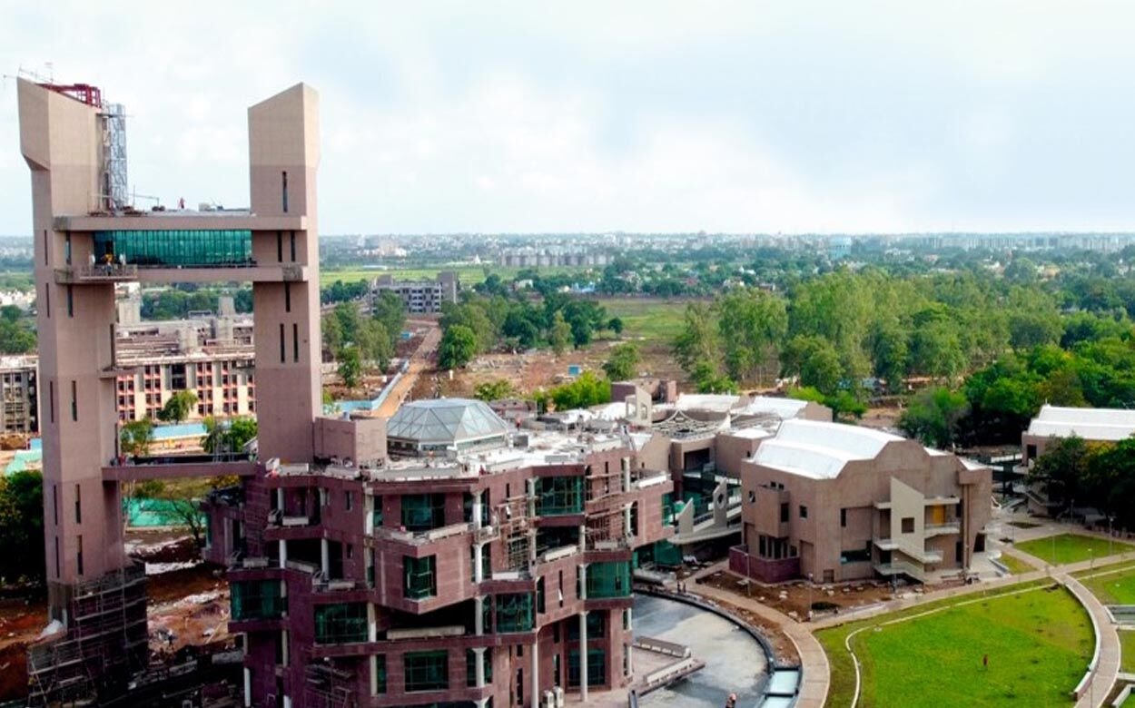 CG में एआई और डेटा एनालिटिक्स से शिक्षा में बदलाव, छत्तीसगढ़ का विद्या समीक्षा केंद्र बना राष्ट्रीय मानक, बदली शिक्षा प्रशासन की तस्वीर