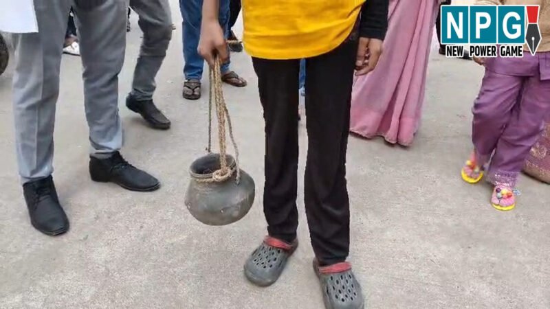 CG News: सनसनीखेज मामला: मुक्तिधाम से अस्थियां चोरी, पढ़िये नाबालिग बच्चे ने किस पर लगाया आरोप