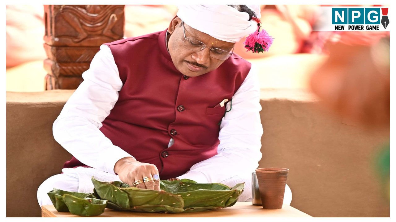 Naxal Mukt Bastar: नक्सल मुक्त बस्तर की दिशा में एक और निर्णायक कदम, चार इनामी माओवादियों ने किया आत्मसमर्पण