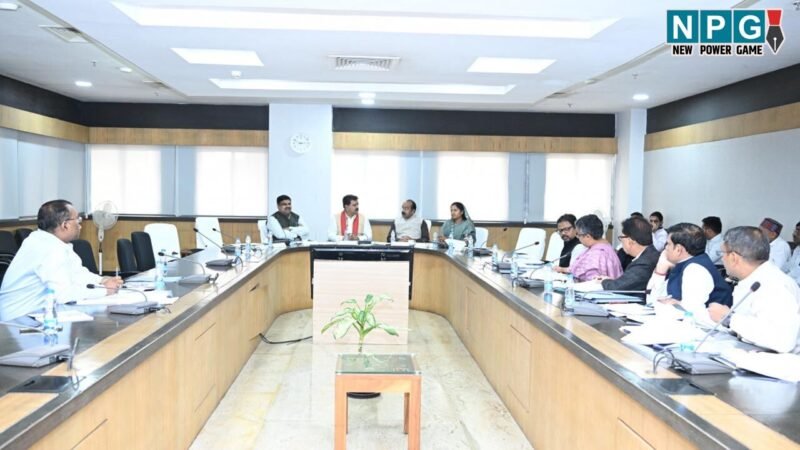 Employee News: कर्मचारी, राजनीति आंदोलनों से जुड़े प्रकरणों की वापसी पर मंत्रिमंडल उपसमिति की बैठक, डिप्टी सीएम विजय शर्मा बोले-राजनीति मतभेद का विषय, मनभेद का नहीं