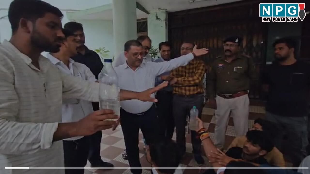 Raipur News: गर्ल्स हाॅस्टल की कई छात्राएं पीलिया ग्रसित, NSUI की कुलपति से नोकझोक, देखें वीडियो