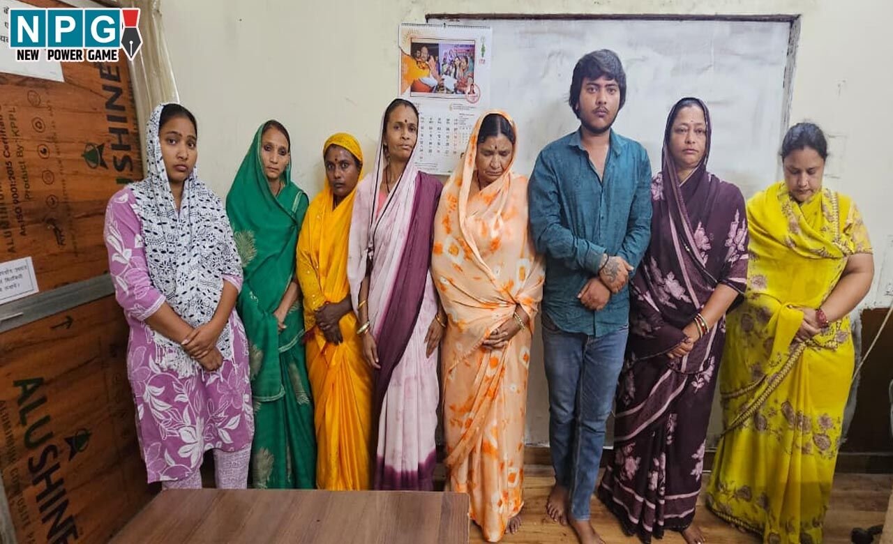 Raipur Crime News: लग्जरी वाहन में घूम-घूमकर सोने की चैन चोरी करने वाली 7 महिलाएं पकड़ाई, इंदौर-महाराष्ट्र की रहने वाली