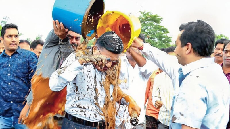 सत्ता की हनक पड़ी भारी: सरकारी कर्मचारी पर डाल दिया था कीचड़, मंत्री नितेश राणे को हुई सजा, अब इतने महीने रहेंगे जेल में, जानिए क्या था 'कीचड़ कांड'?