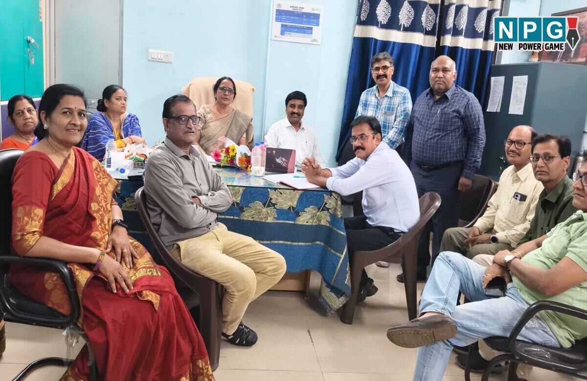 CG 8 Principals Suspended: 8 प्राचार्य निलंबन, प्राचार्य फेडरेशन में आक्रोश, बुलाई इमरजेंसी बैठक, कलेक्टर कार्रवाई को बताये एकतरफा, बड़े आंदोलन की चेतावनी…