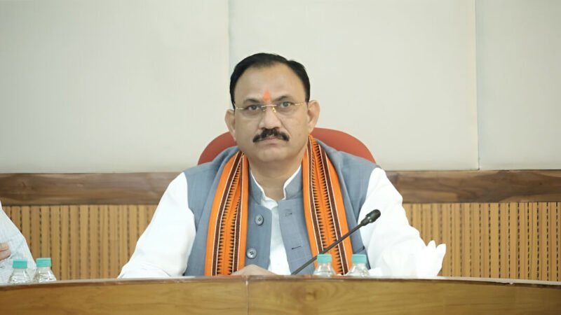 NHM Insurance Scheme: NHM कर्मचारियों के लिए खुशखबरी, 6 लाख रुपये का फ्री लाइफ इंश्योरेंस मिलेगा, सरकार ने दी मंजूरी