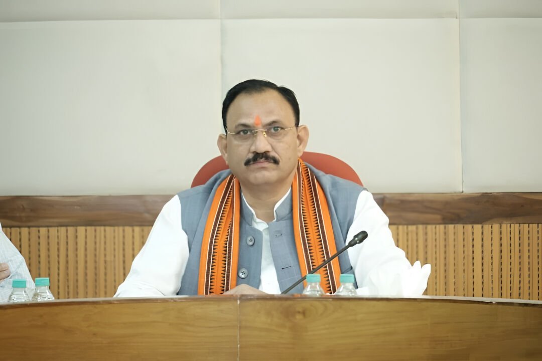 NHM Insurance Scheme: NHM कर्मचारियों के लिए खुशखबरी, 6 लाख रुपये का फ्री लाइफ इंश्योरेंस मिलेगा, सरकार ने दी मंजूरी