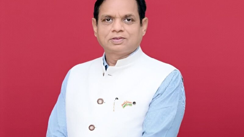 CG News: सेंट्रल यूनिवर्सिटी के वीसी आलोक चक्रवाल को मिला एक्सटेंशन, 23 तक था कार्यकाल