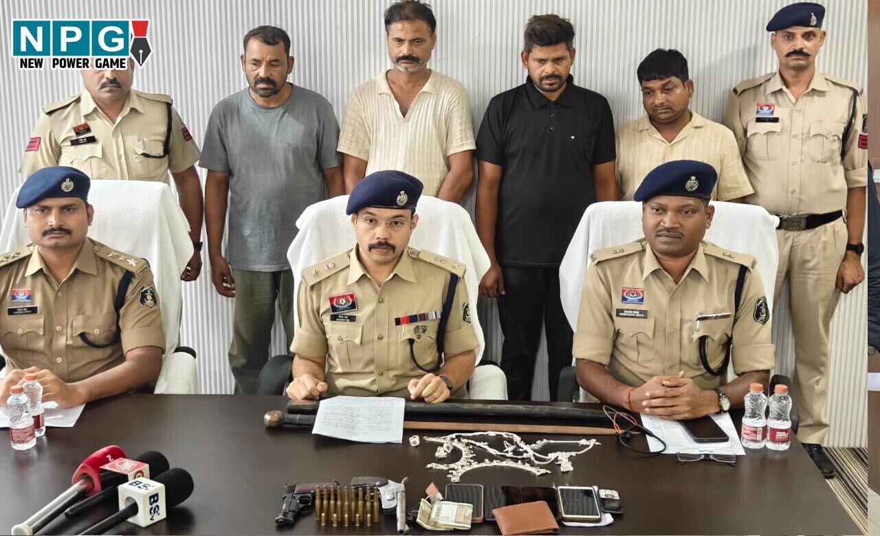 CG: खूंखार डकैत गिरोह का भंडाफोड़, 1000 CCTV और AI ट्रैकिंग की मदद से ऐसे पकड़ाए, 100 से ज्यादा वारदात… पिस्तौल, कट्टा, कारतूस जब्त