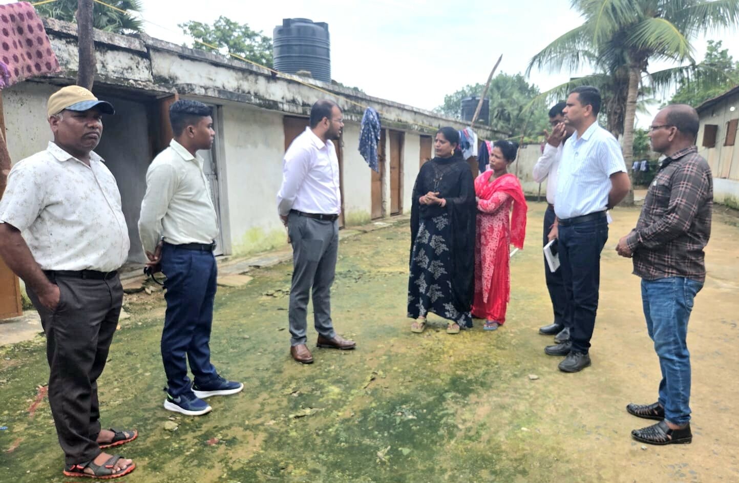 CG News: एक्शन मोड़ में क्लेक्टर: पोर्टाकेबिन छात्रावास की अधीक्षिका हटाई गई, बच्चोंके स्वास्थ्य को लेकर बरती लापरवाही