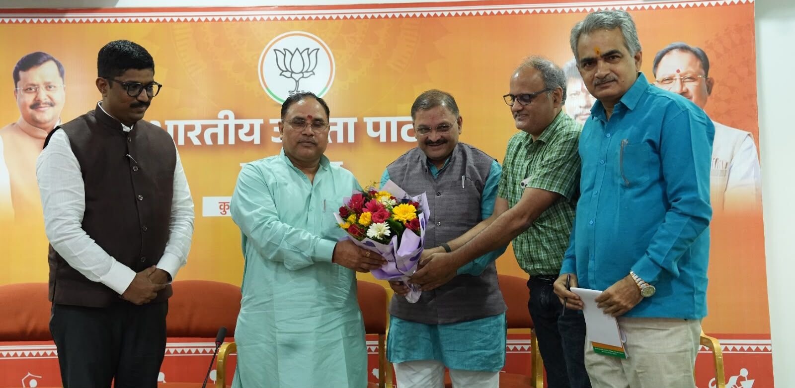 रायपुर में BJP मीडिया विभाग की अहम बैठक, कर्मवीर सिंह ने दिया मंत्र- तथ्यों के साथ जनता तक पहुंचाएं पार्टी का पक्ष